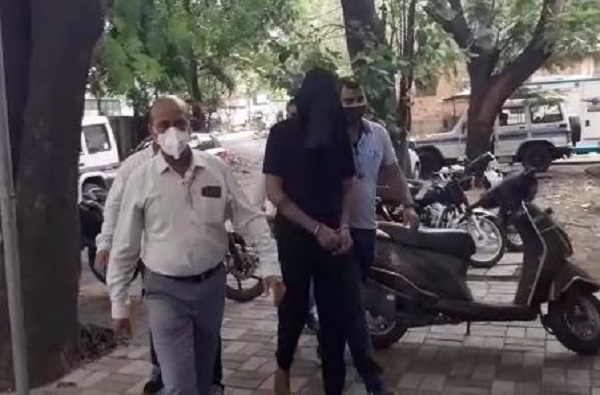 Pune Crime Love trap