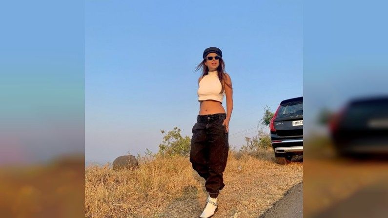Nia Sharma, Photo