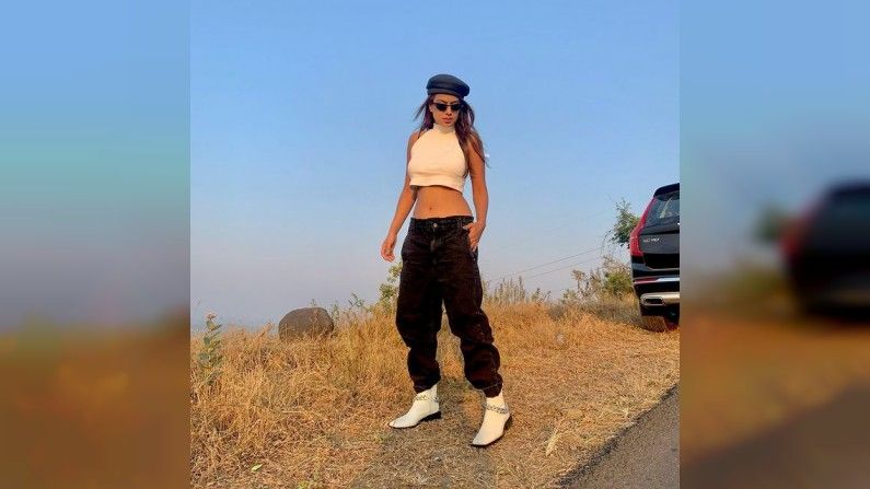 Nia Sharma, Photo