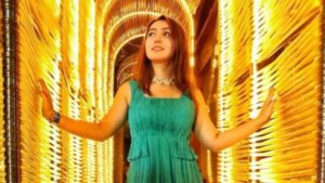 Photo : ‘क्यूटनेस ओव्हरलोडेड’ अशनूरचा दिलकश अंदाज