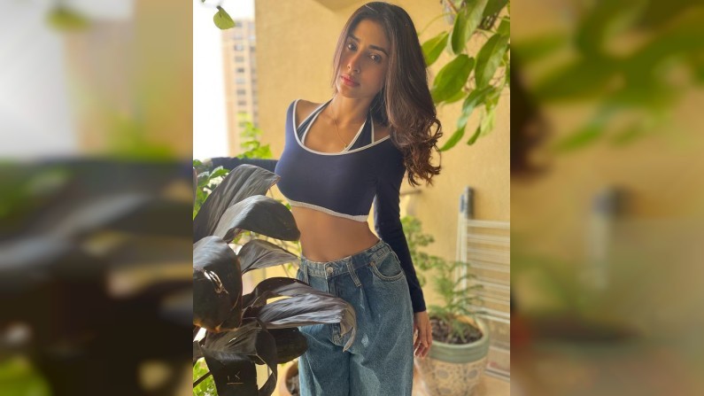 Mouni Roy, Photo