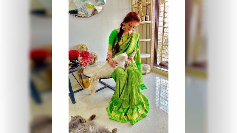 Manasi Naik, Photo