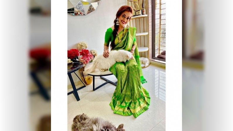 Manasi Naik, Photo
