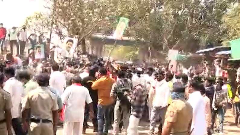 Sanjay Rathod supporter mob 2