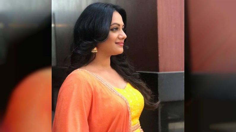 Spruha Joshi, Photo