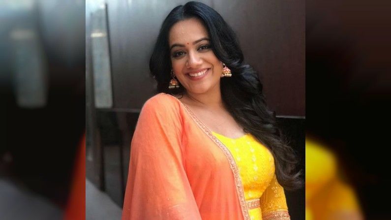 Spruha Joshi, Photo