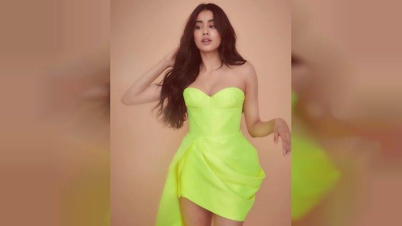Janhavi Kapoor, Photo