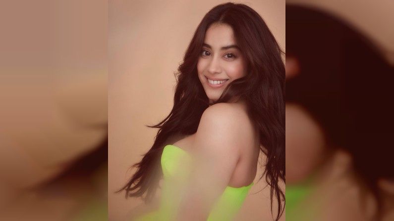 Janhavi Kapoor, Photo