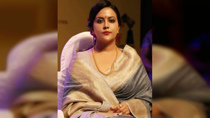 Amruta Fadnavis Criticize on sachin waze