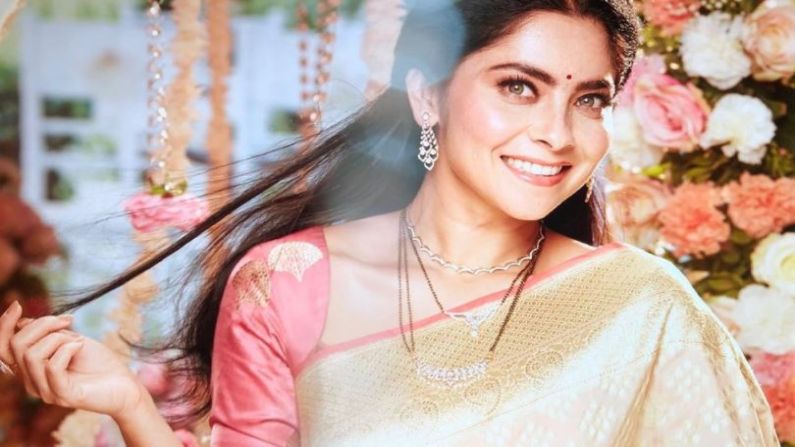 Sonalee Kulkarni, Photos