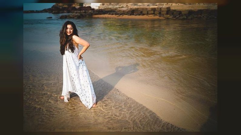 Gayatri Datar, Photo