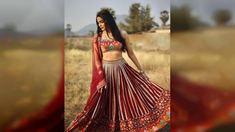 Pooja Sawant, Photo