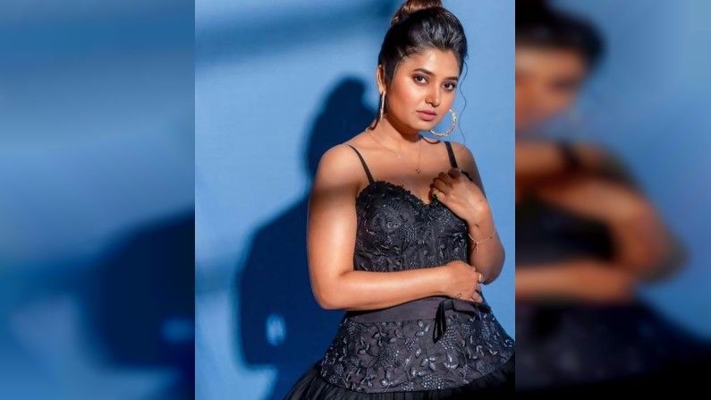 Prajakta Mali, Photos