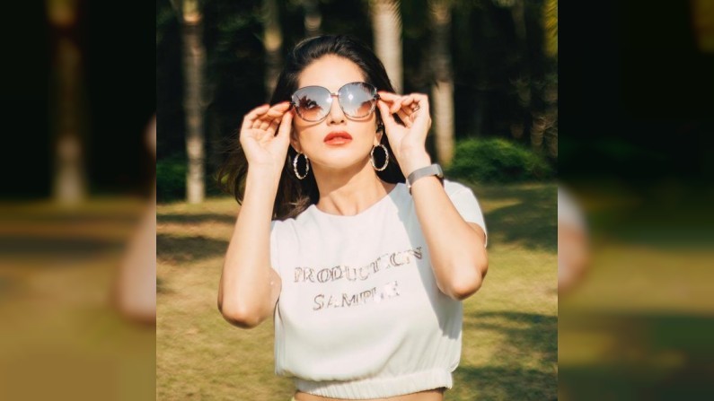 Sunny Leone Photo