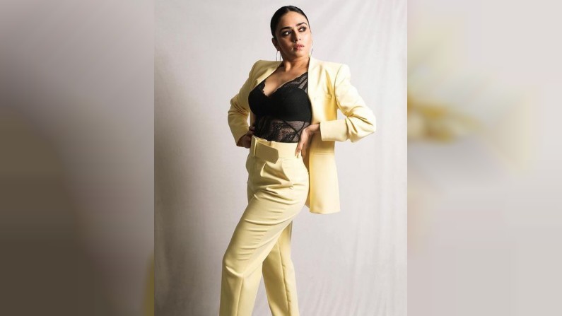 Amruta Khanvilkar