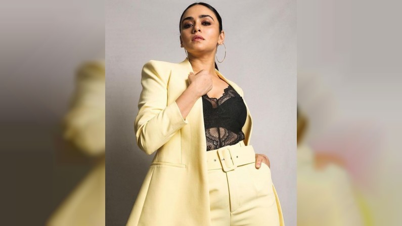 Amruta Khanvilkar