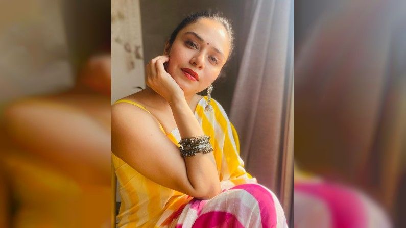 Amruta Khanvilkar