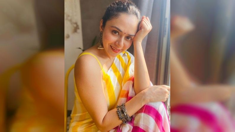Amruta Khanvilkar