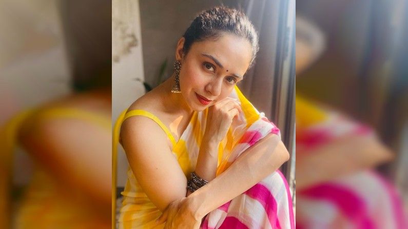 Amruta Khanvilkar