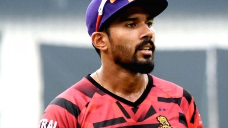 Devdutt Padikkal, Nitish rana, Axar Patel, Daniel Sams, Varun Chakravarthy, sandeep warrier, ipl, ipl 2021, corona in ipl 2021, ipl in india, corona positive player in ipl 2021,