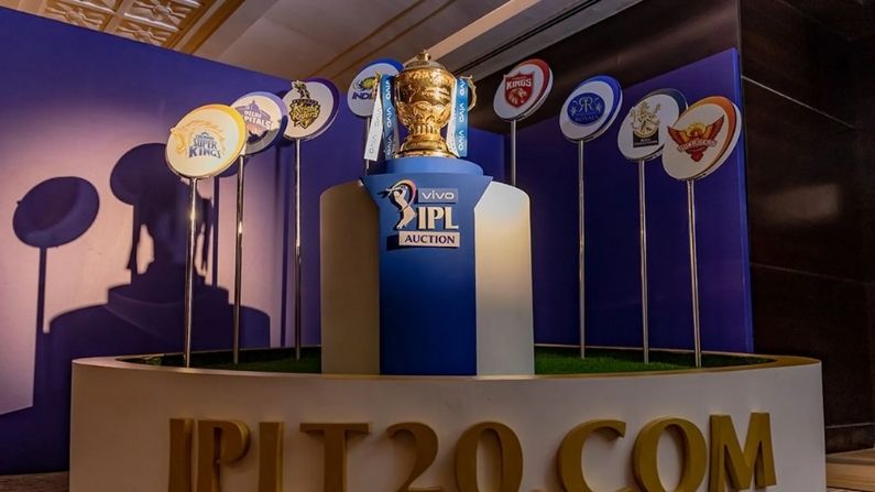 ms dhoni, riddhiman saha, imran tahir, kedar jadhav, robbin uthappa, chris gayle, Dwenye Bravo, harbhajan singh, ipl, ipl 2021, BCCI,