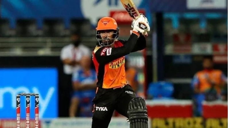 ms dhoni, riddhiman saha, imran tahir, kedar jadhav, robbin uthappa, chris gayle, Dwenye Bravo, harbhajan singh, ipl, ipl 2021, BCCI,