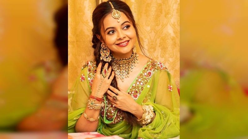 Devoleena Bhattacharjee 6