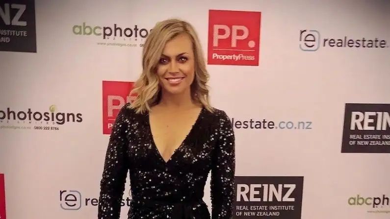 New Zealand martin guptil Wife Sports Presenter Actress Laura MCgoldrick