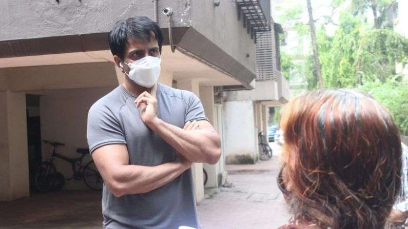 Sonu Sood Helping people