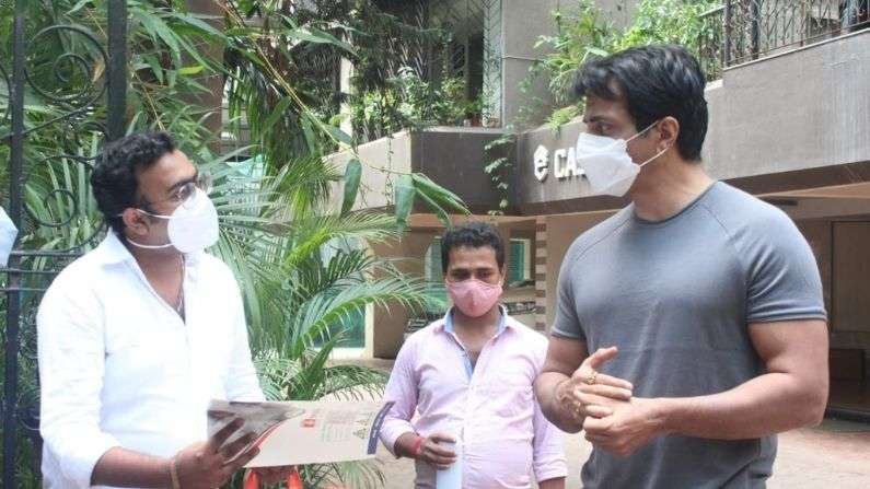 Sonu Sood Helping people
