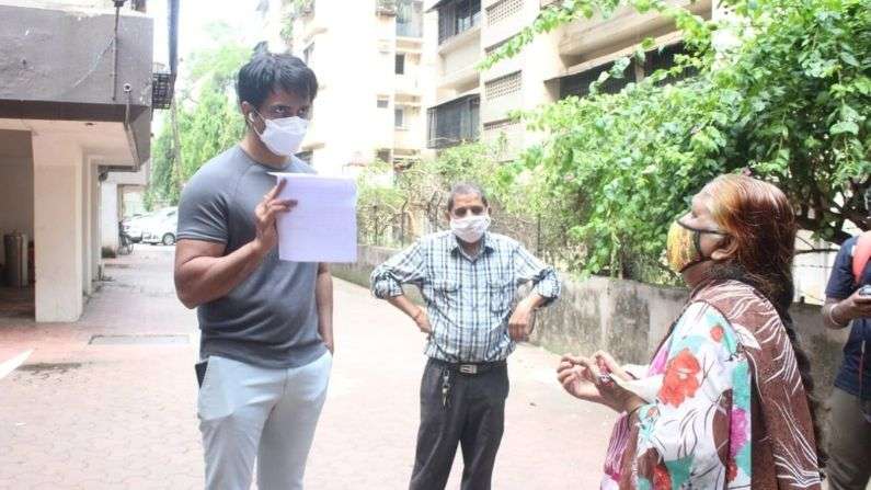 Sonu Sood Helping people