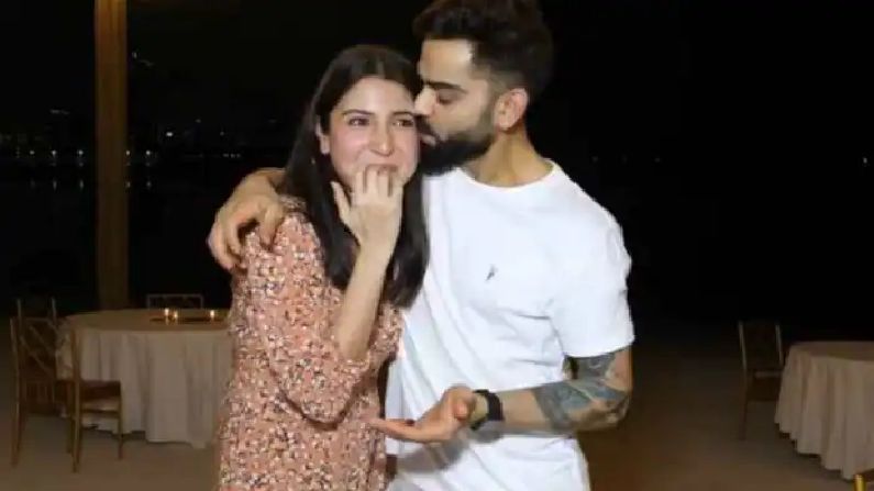 Virat kohli chatting with fans Anushka Sharma asked Where are my headphones
