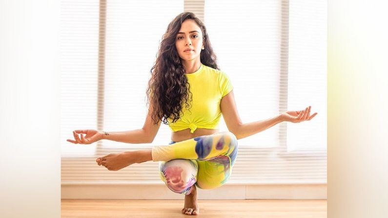 Amruta Khanvilkar