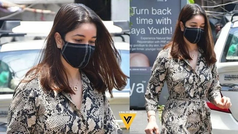 Sachin tendulkar Daughter Sara Tendulkar Spoted one piece Dress