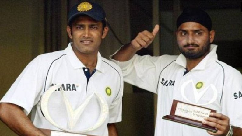 harbhajan with anil kumble-compressed